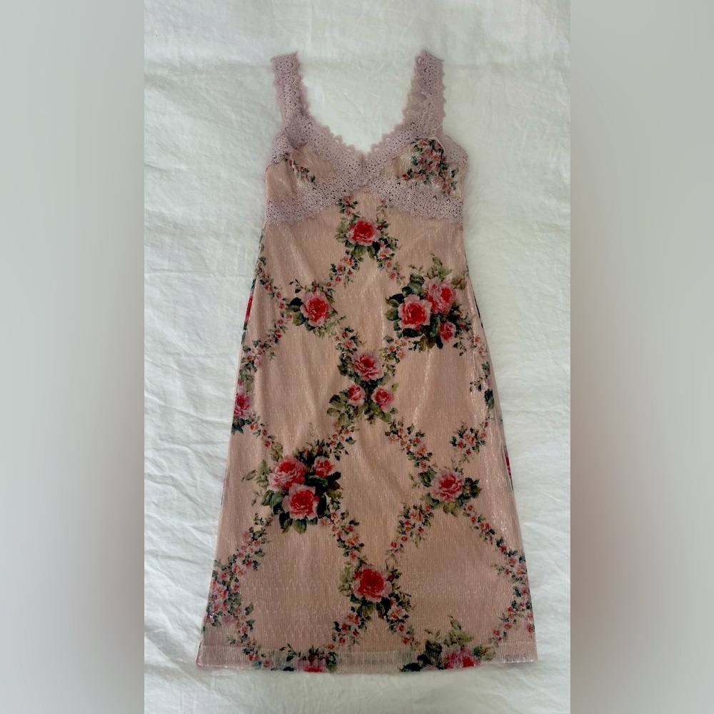 Blumarine feminine dusty rose party dress. Size IT42 (US6). New